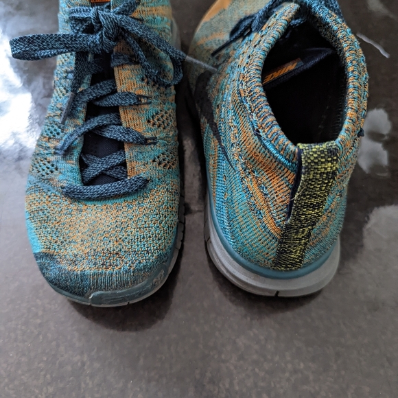 Nike Flyknit Chukka - Picture 12 of 13